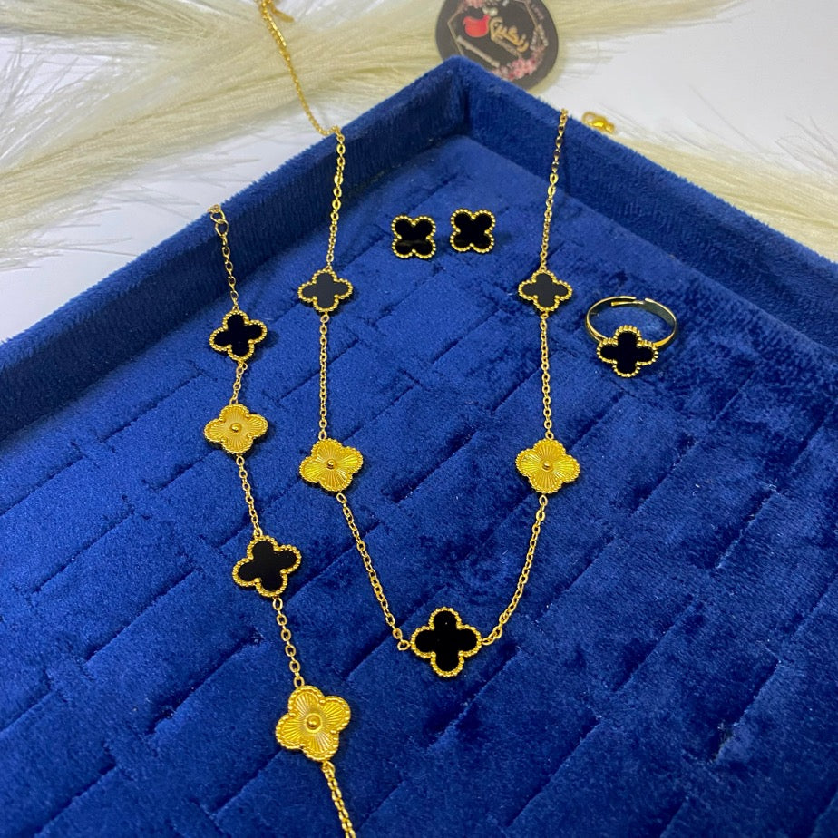 Clover Set Black & Golden (Anti Tarnish)